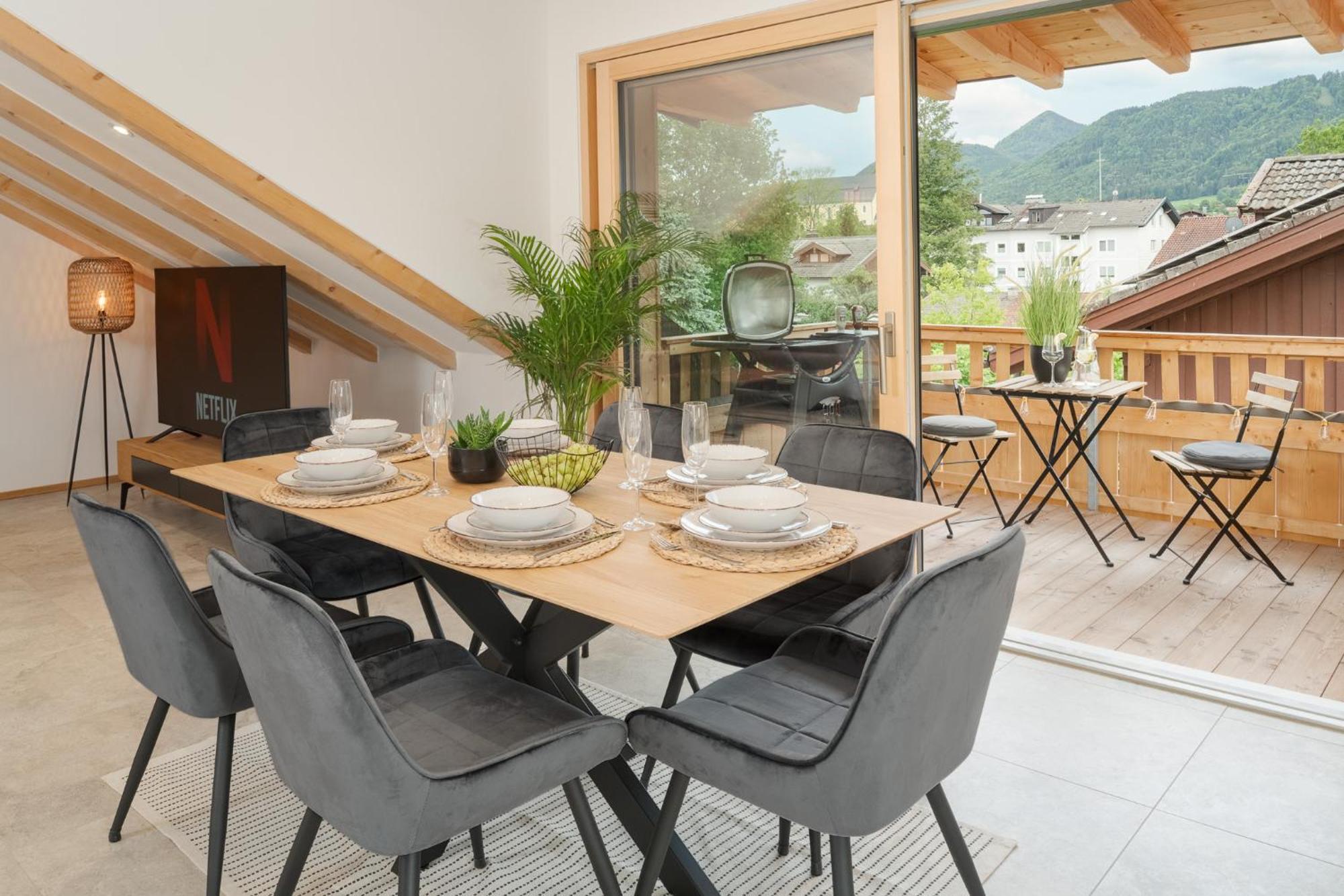 Fenjoy: Ferienapartment Mit Bergblick / Balkon / Bbq Bernau am Chiemsee Exterior foto